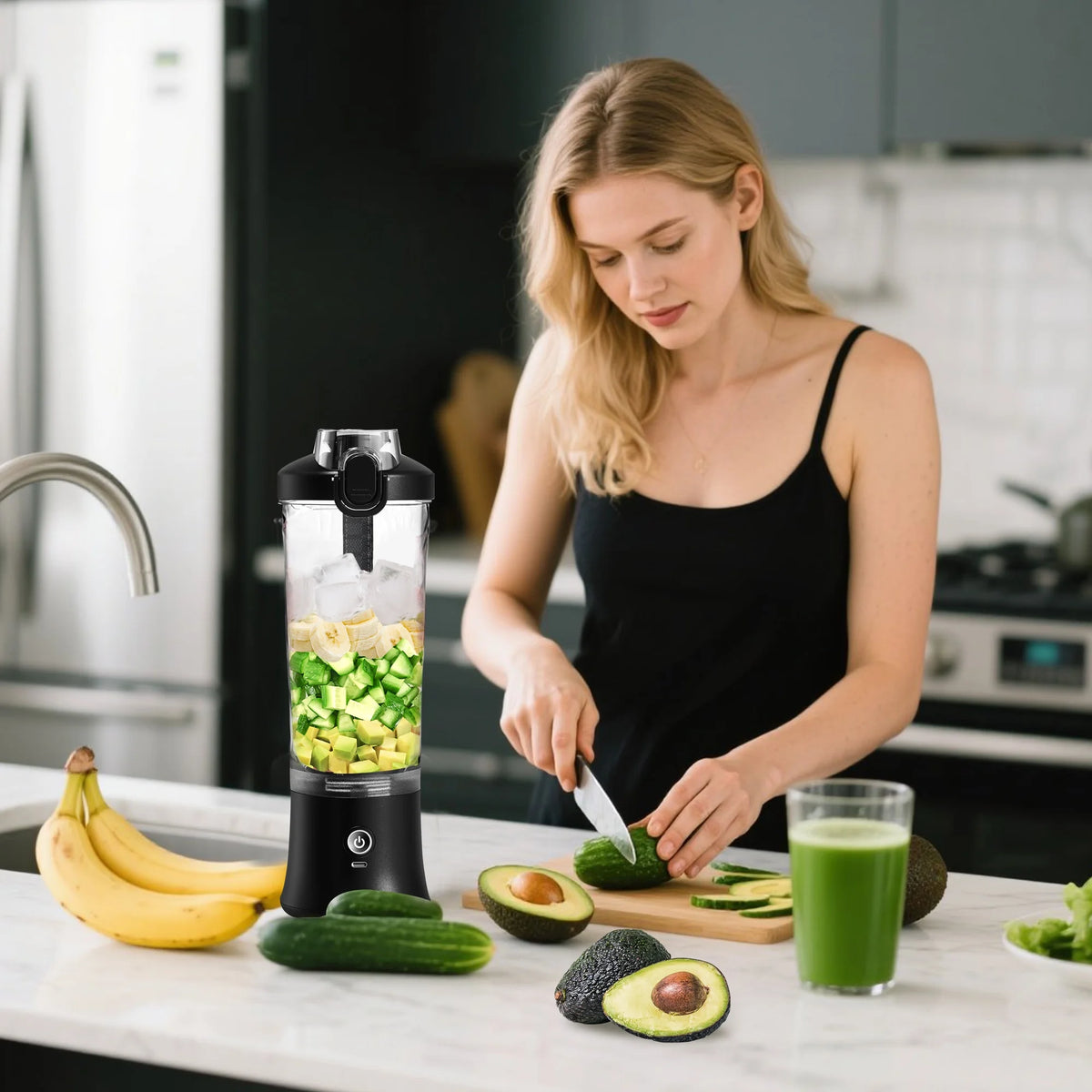 ORFELD Personal Portable Blender, Small Kitchen Appliances Blender Cup for Shakes and Smoothies Rechargeable Shaker Bottle, 20oz